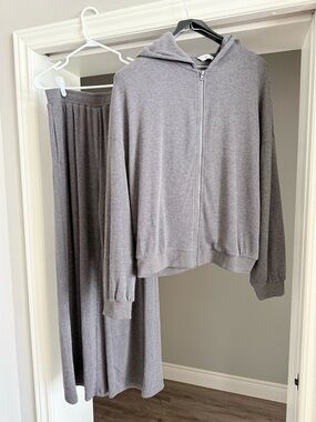 Brown/gray Zip Hoodie and Matching pants Set